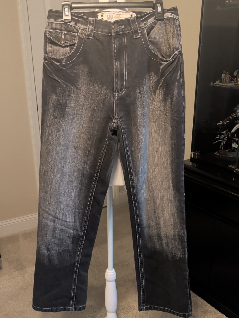 Beat & Rythm Men’s Distressed Ombre Black Jeans
